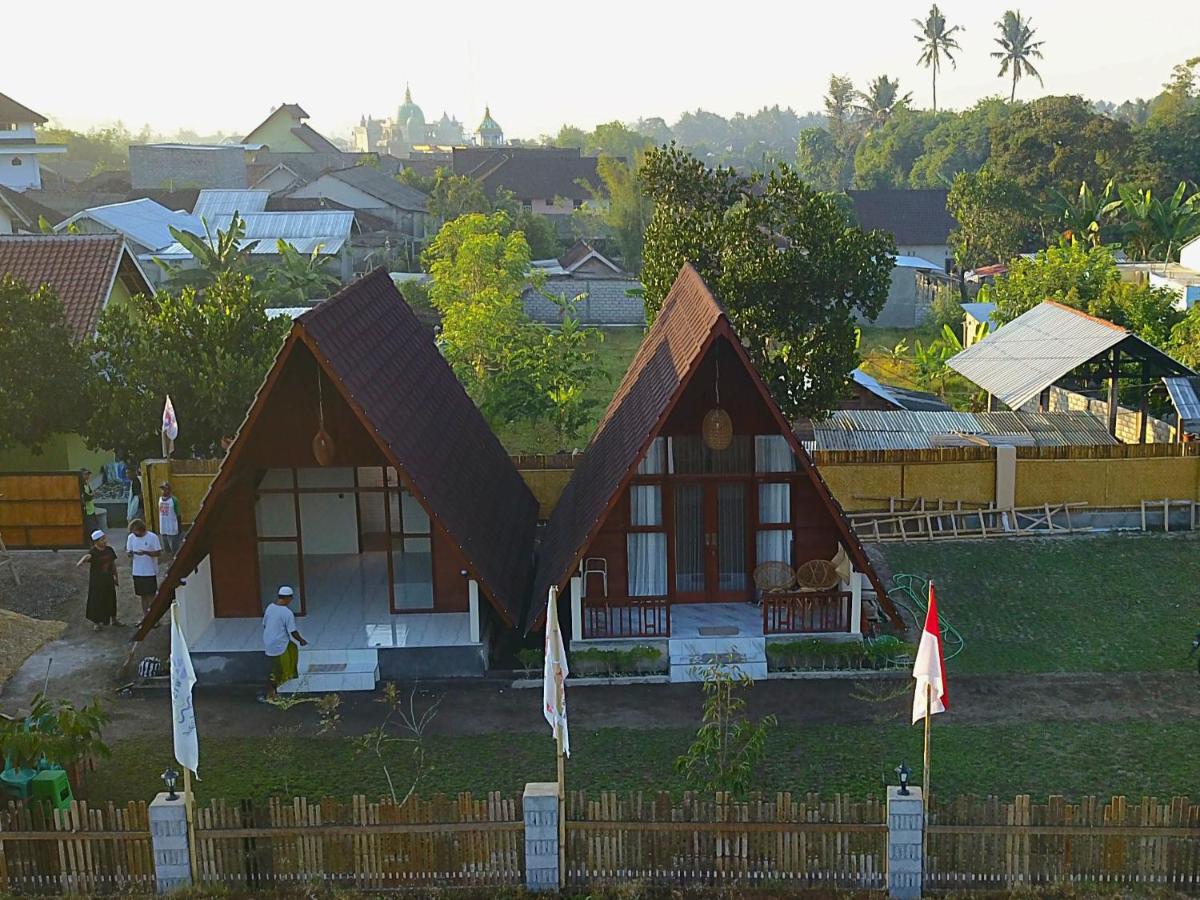 D' Carasti Bungalow Masbagik Экстерьер фото